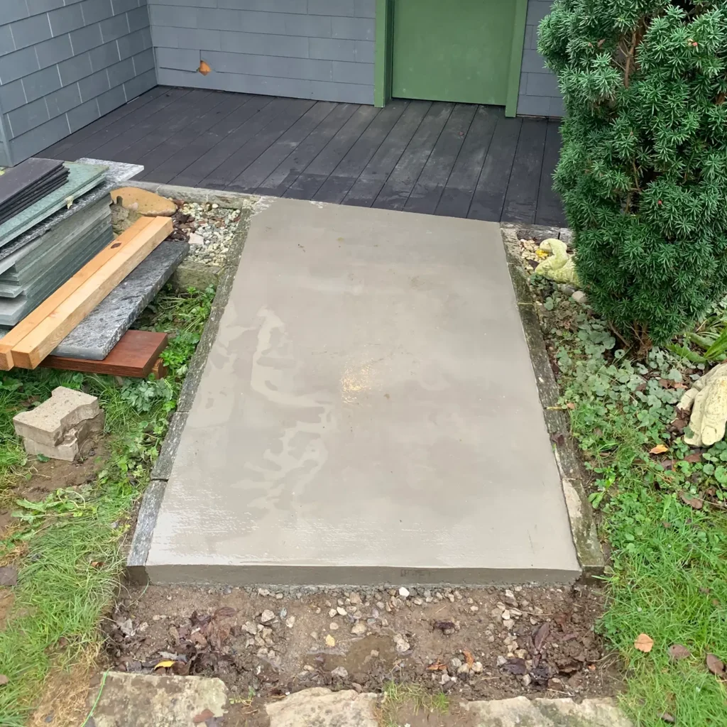 aengpass, Renato Iten, Renovation, Umbau, Terrassenboden, Betonplatte, Gehweg