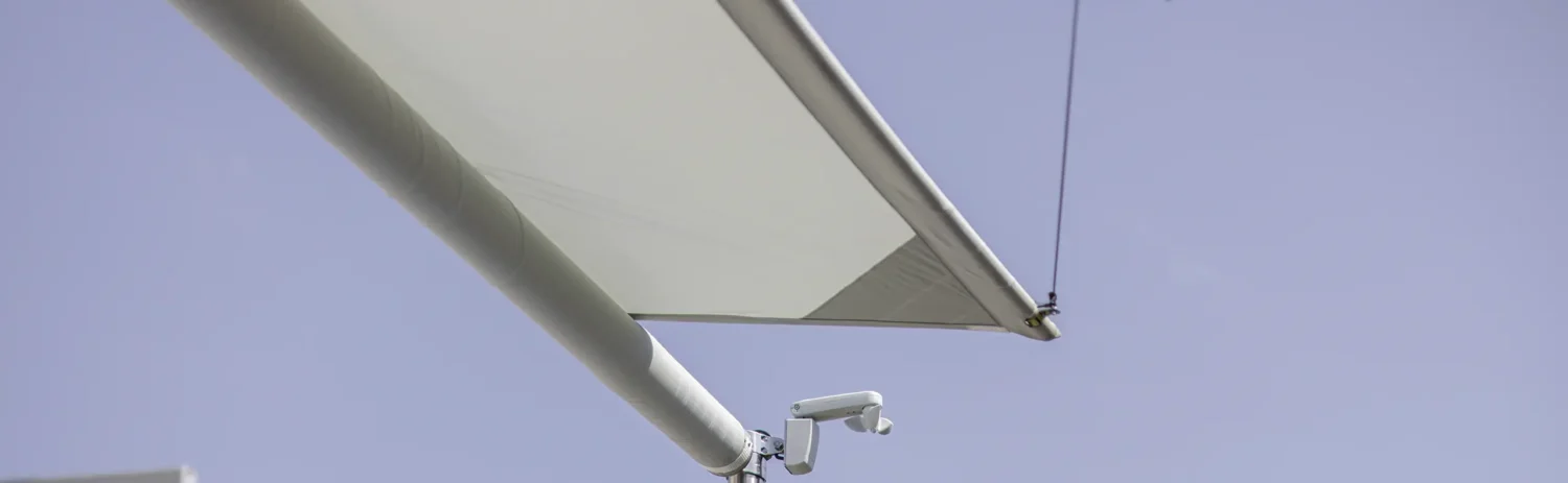 aengpass, Renato Iten, Montage, Sonnensegel