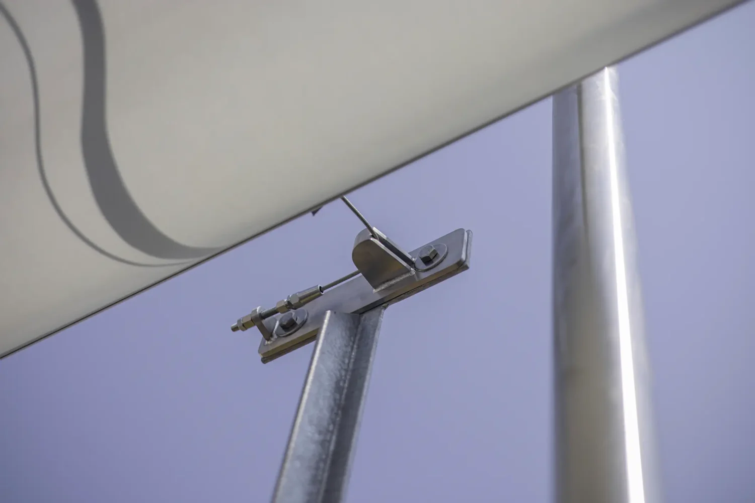 aengpass, Renato Iten, Montage, Sonnensegel, Schraubfundamente